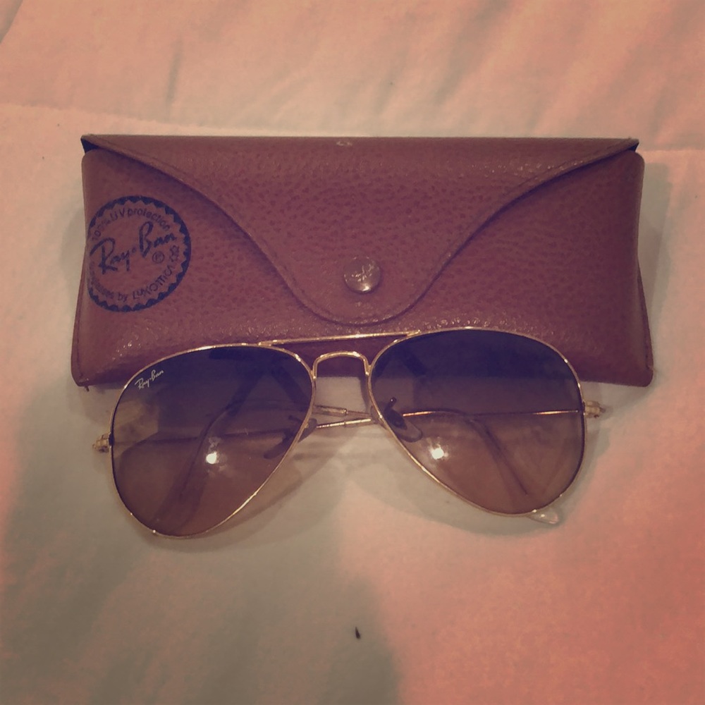 Authentic Ray-Ban Aviators Rose Lens, With case!